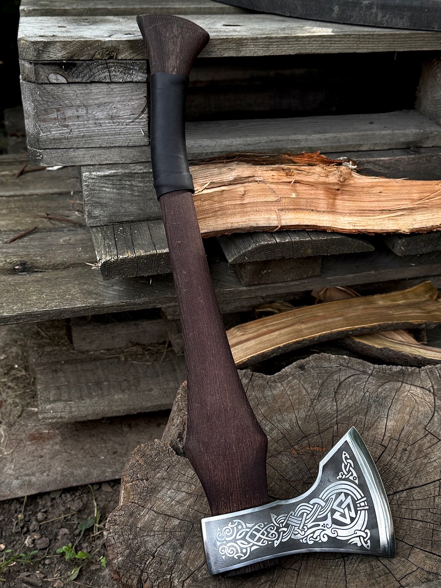 Handmade Engraved Axe “Runes” – U8 Steel Gorillas BBQ