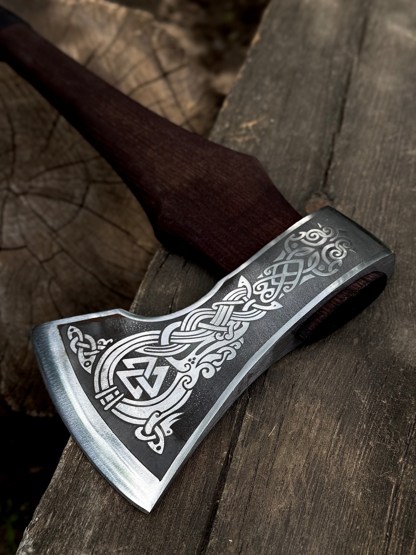 Handmade Engraved Axe “Runes” – U8 Steel Gorillas BBQ
