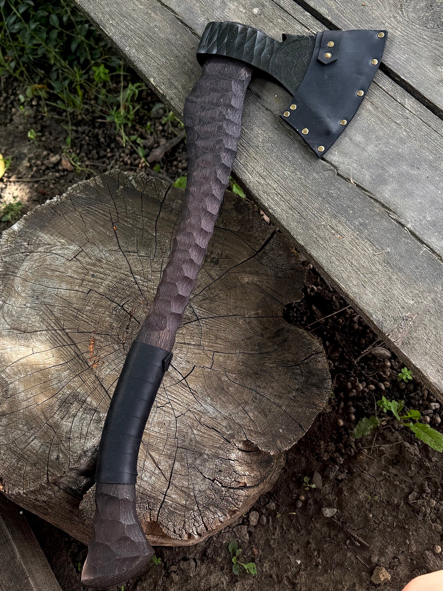 Hand-Forged Axe Vegvisir U8GA Steel Gorillas BBQ TR10