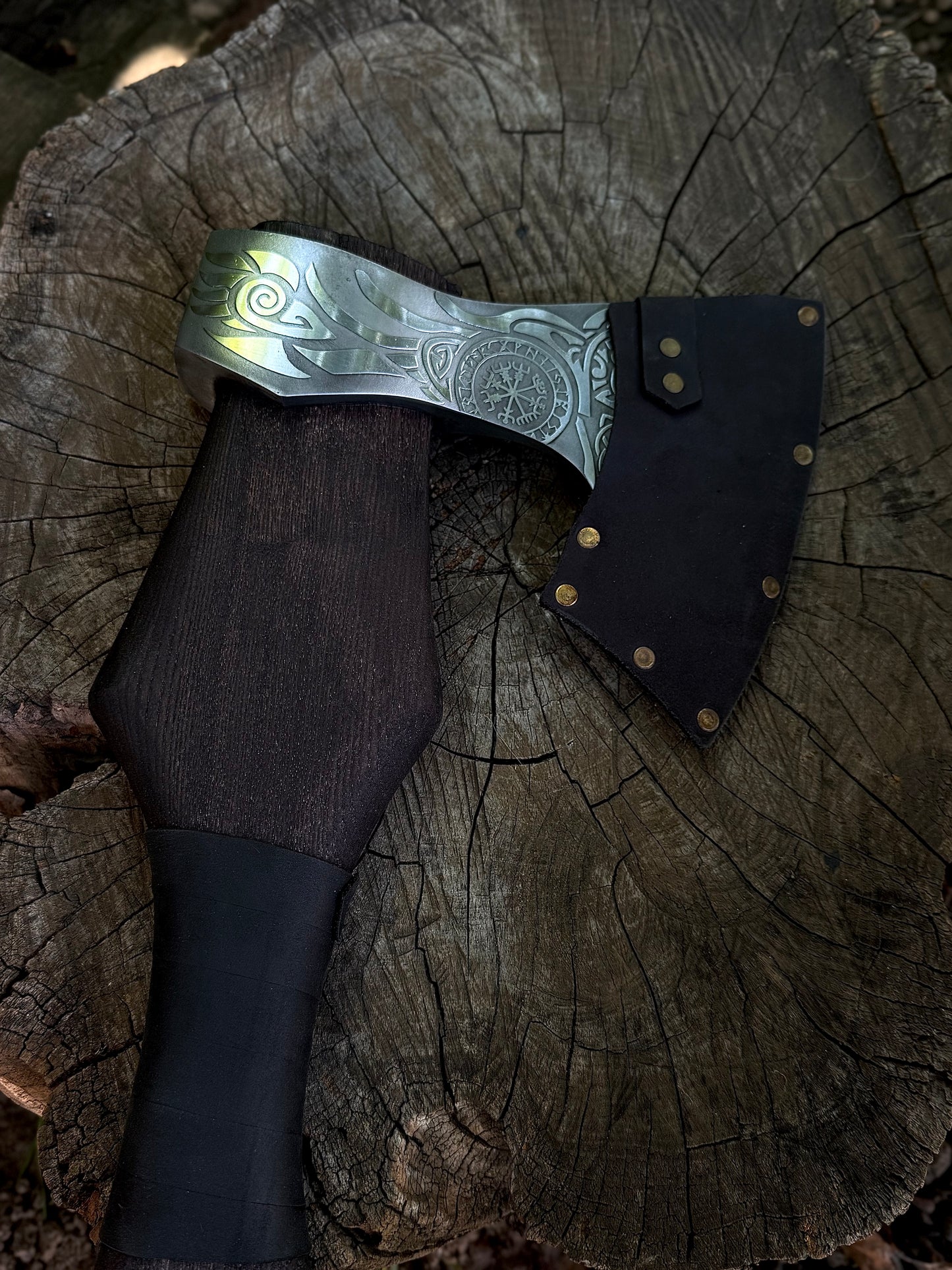 Scandinavian Odin’s Raven Axe – U8 Steel, Gorillas BBQ TR48