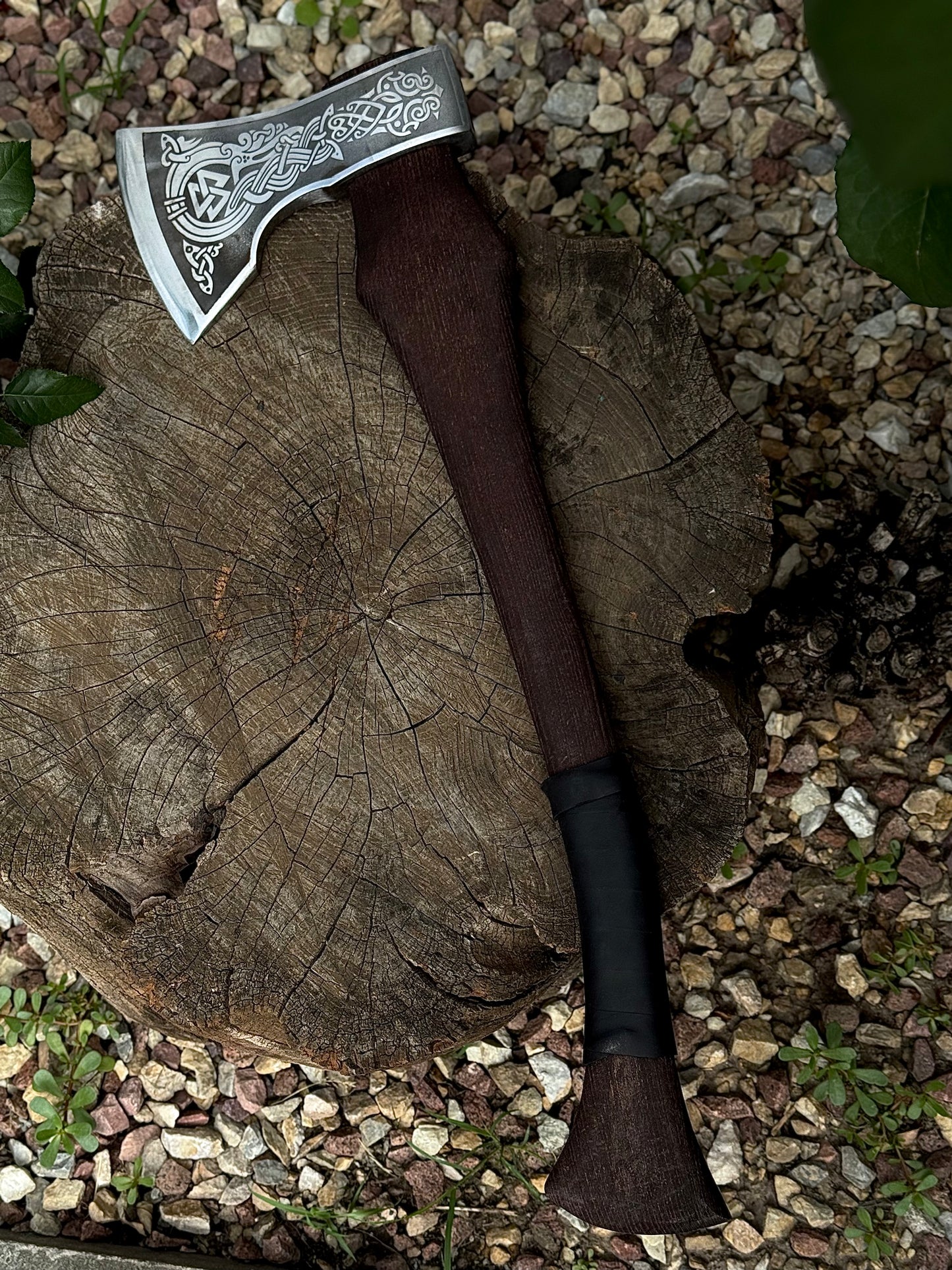 Handmade Engraved Axe “Runes” – U8 Steel Gorillas BBQ